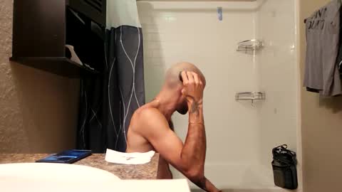 Maximus Demitrious online show from April 3, 11:44 pm