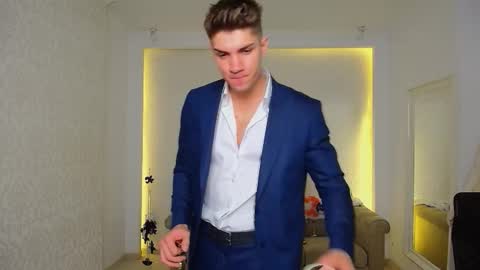 MaxKaiden online show from October 30, 6:03 am