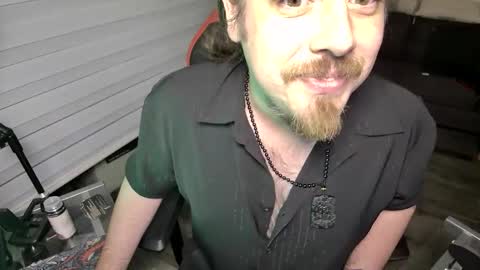 Max online show from May 5, 3:57 am