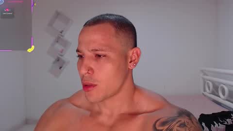 Max online show from February 3, 3:59 am