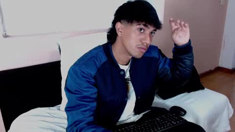 Snapshot of maxx_heatt chatting on October 20, 7:52 pm Maxx online show from October 20, 7:52 pm