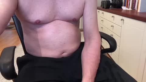 Snapshot of maxx_martin chatting on February 27, 11:50 am Max online show from February 27, 11:50 am