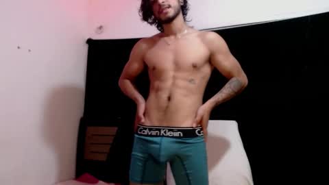 maxximus_10 online show from December 21, 5:47 am