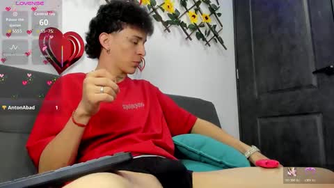 Max online show from February 17, 2:43 am