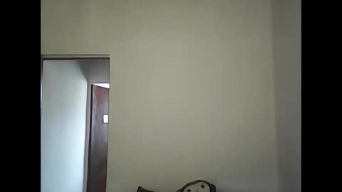 may_quiin online show from April 8, 3:48 pm