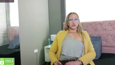 Maya online show from October 19, 4:06 am