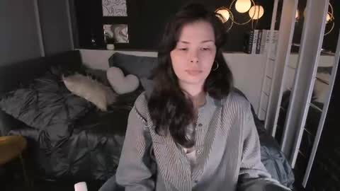 Maya online show from June 29, 1:55 pm