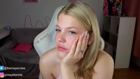 Maya online show from March 21, 3:34 am