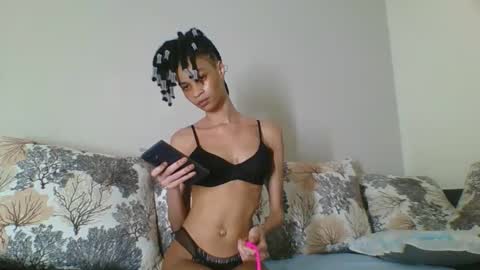 maya online show from October 19, 12:10 pm