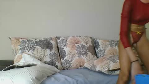 maya online show from October 25, 9:15 pm