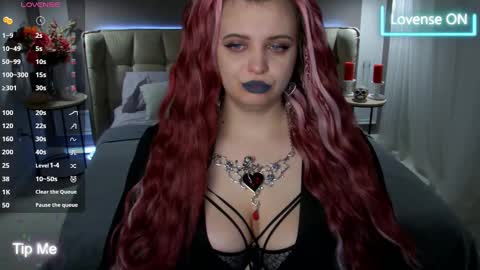 Maya Mils online show from March 1, 1:11 am