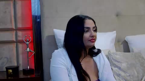 Maya online show from March 18, 9:53 pm