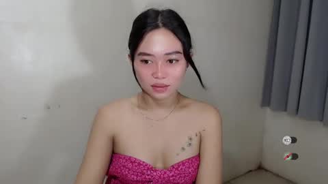 mayasally_ online show from February 19, 7:06 am