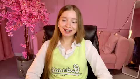 Snapshot of mayasinabon chatting on March 8, 3:13 pm mayasinabon online show from March 8, 3:13 pm