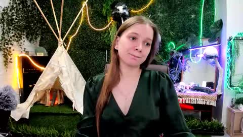 Snapshot of mayasinabon chatting on October 4, 9:07 am mayasinabon online show from October 4, 9:07 am