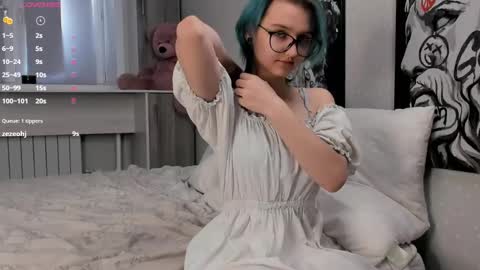 Mia online show from January 19, 6:20 am