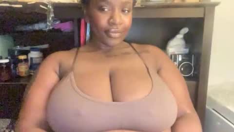 mayluvsu online show from April 18, 4:14 am