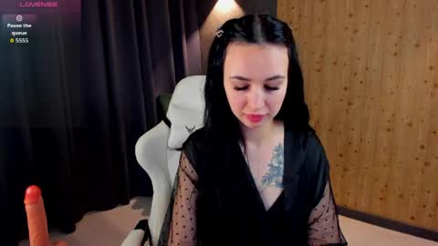 May online show from April 9, 5:00 am