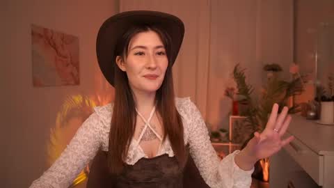  May  online show from April 11, 6:40 am