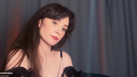 Snapshot of mayyka chatting on October 14, 12:57 am M online show from October 14, 12:57 am