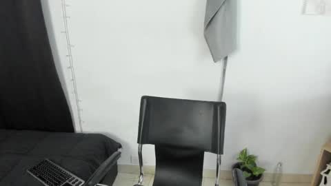 mazikeen_18 online show from March 11, 11:44 am