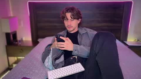 mcklister online show from March 28, 8:54 pm