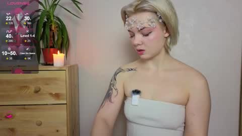 me1inmonro online show from December 3, 6:03 am