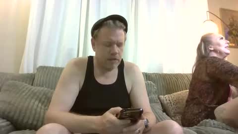 me2283 online show from May 27, 2:08 am