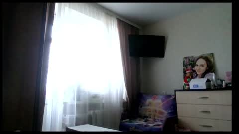 meadoweyes_ online show from December 22, 8:43 am