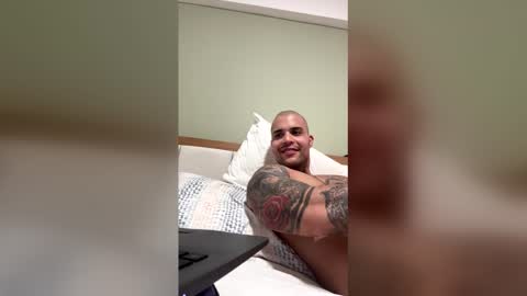 filippoae online show from April 7, 12:12 am