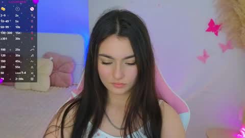 Dina online show from May 25, 9:10 pm