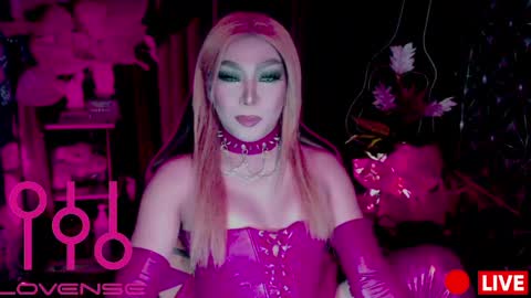 THE QUEEN ALPHA   Queen Medusa Prey online show from March 1, 1:21 am