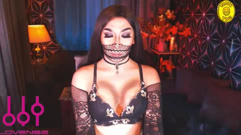 Snapshot of medusaprey chatting on February 17, 12:32 am THE QUEEN ALPHA   Queen Medusa Prey online show from February 17, 12:32 am