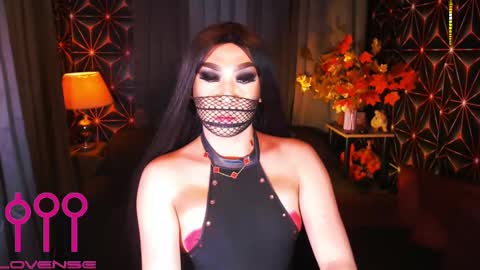 Snapshot of medusaprey chatting on February 27, 1:07 pm THE QUEEN ALPHA   Queen Medusa Prey online show from February 27, 1:07 pm