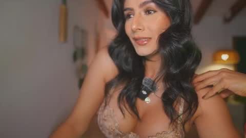 Snapshot of meegan1 chatting on October 18, 12:20 pm Andrea online show from October 18, 12:20 pm