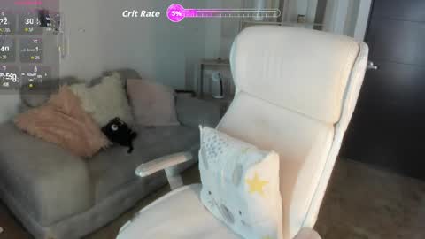   online show from April 7, 4:25 am