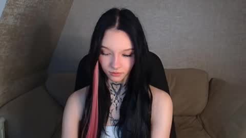 Snapshot of mefwhore chatting on March 10, 12:18 am mefwhOre online show from March 10, 12:18 am