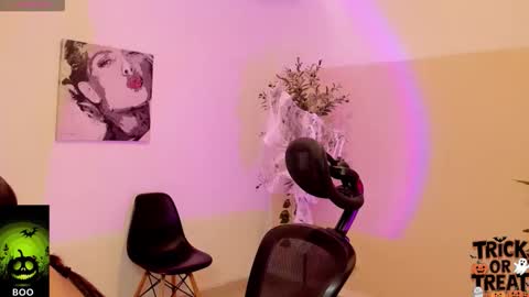 Snapshot of megaan_fooxxx chatting on October 21, 2:21 pm megaan_fooxxx online show from October 21, 2:21 pm