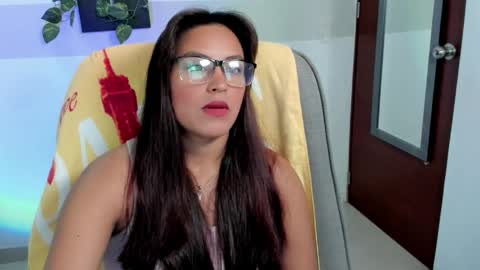 megaan_fooxxx online show from March 30, 2:06 pm