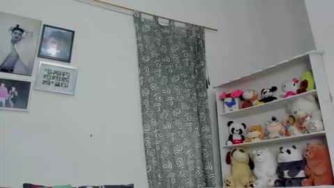 M E G A N online show from February 23, 4:42 pm