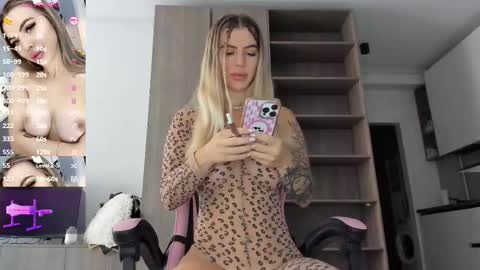 Megan online show from September 19, 6:06 am