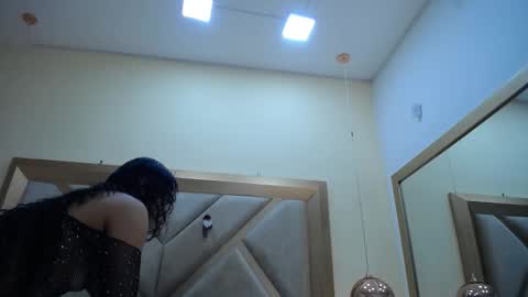 Megan Siner online show from December 21, 1:28 pm