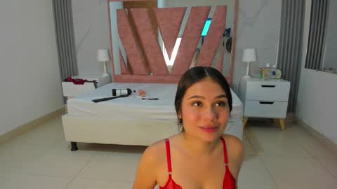 Megan Sweet online show from October 31, 7:47 pm