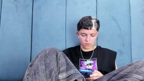 megan_thompsonn_ online show from May 28, 2:20 am