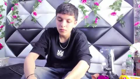 megan_thompsonn_ online show from November 19, 2:11 am