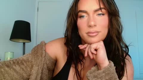 Megan Cox online show from February 4, 2:10 pm
