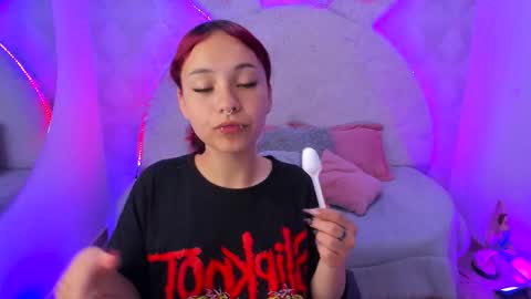 Megan online show from December 4, 7:35 pm