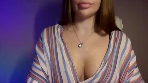 Snapshot of megannmay chatting on September 24, 7:20 pm MegannMay online show from September 24, 7:20 pm