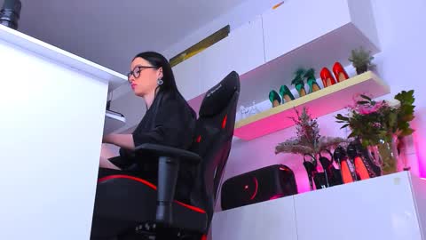 Megan online show from February 18, 4:40 pm