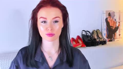 Megan online show from December 18, 2:23 pm